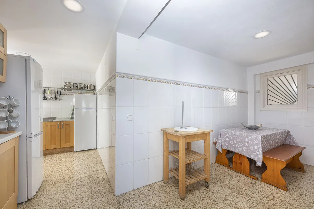 402ab558-1d58-4d3a-943d-7d3eb75020e6