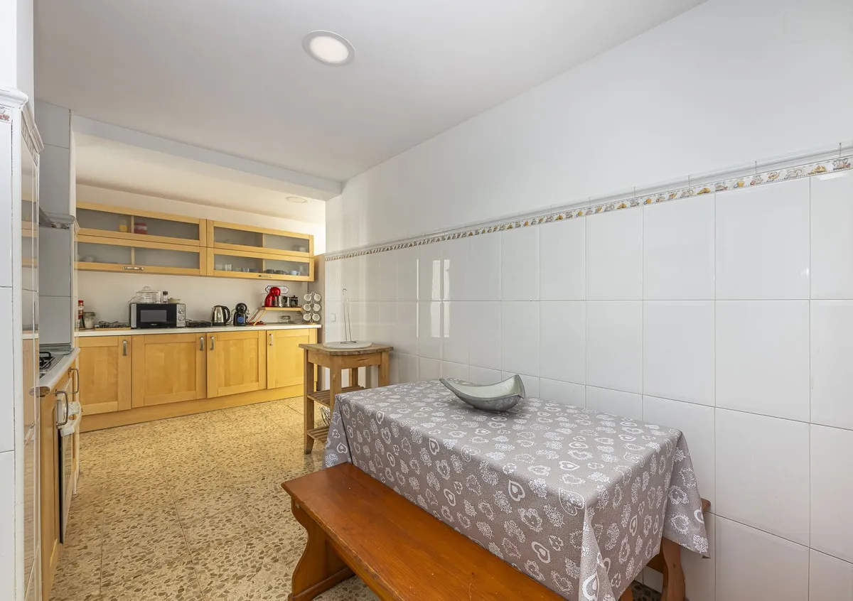 b3ce1553-225a-4606-a606-a68e25e419ab