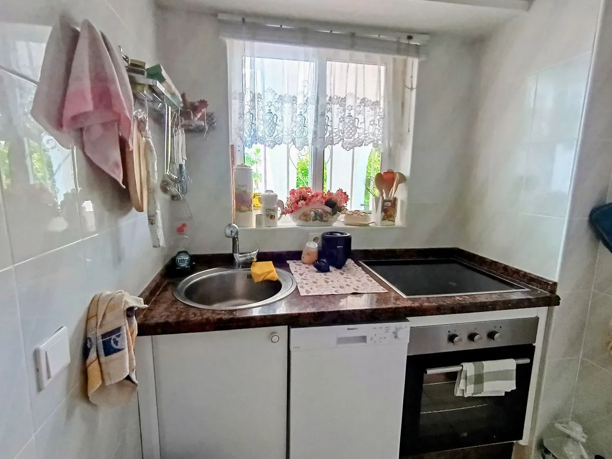 9c202f06-a8d2-4b0d-9ad2-58de6c3b2d8c