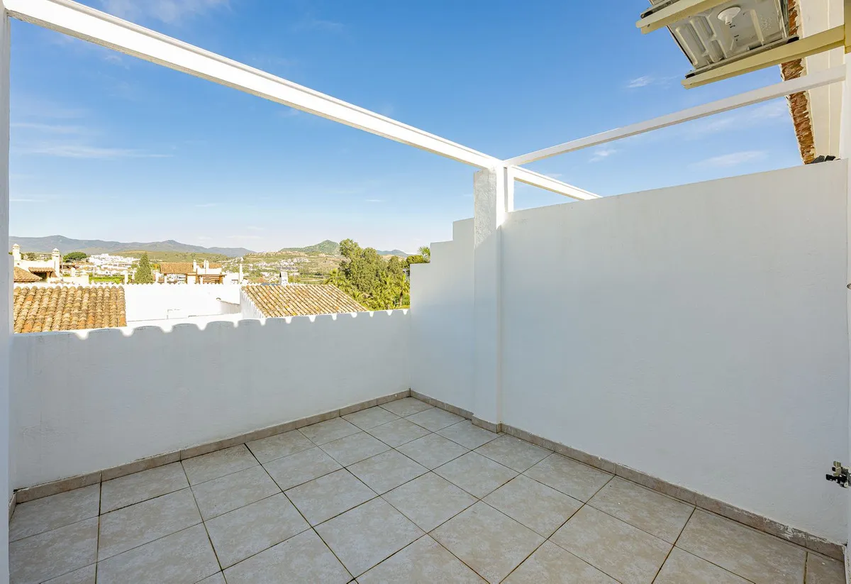 0d6da834-c01b-4619-b784-12cea9149248