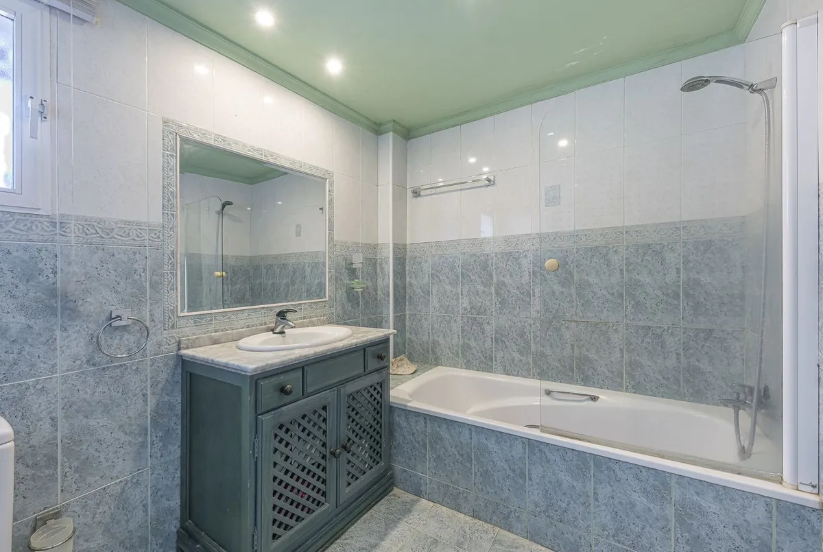 69516f3d-94ba-4ab2-b251-d521bb4d3825