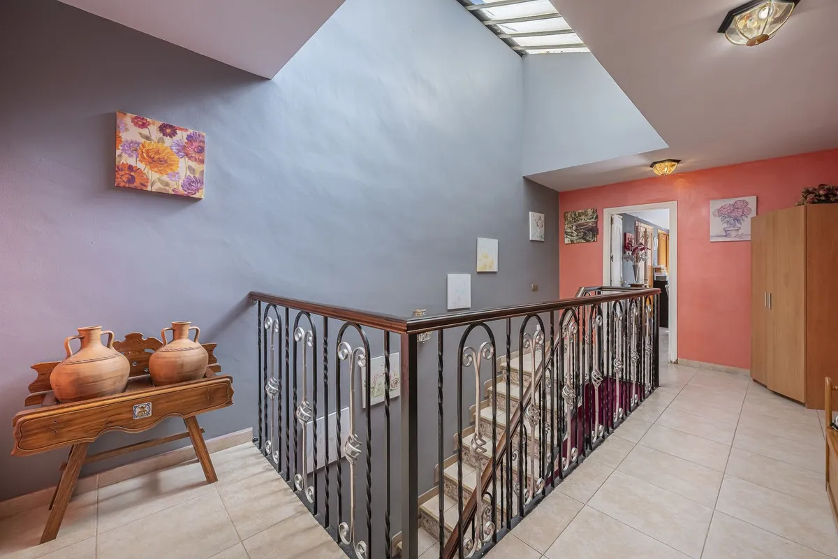 b84385d7-d7b2-43a0-9b04-102cdb185c09