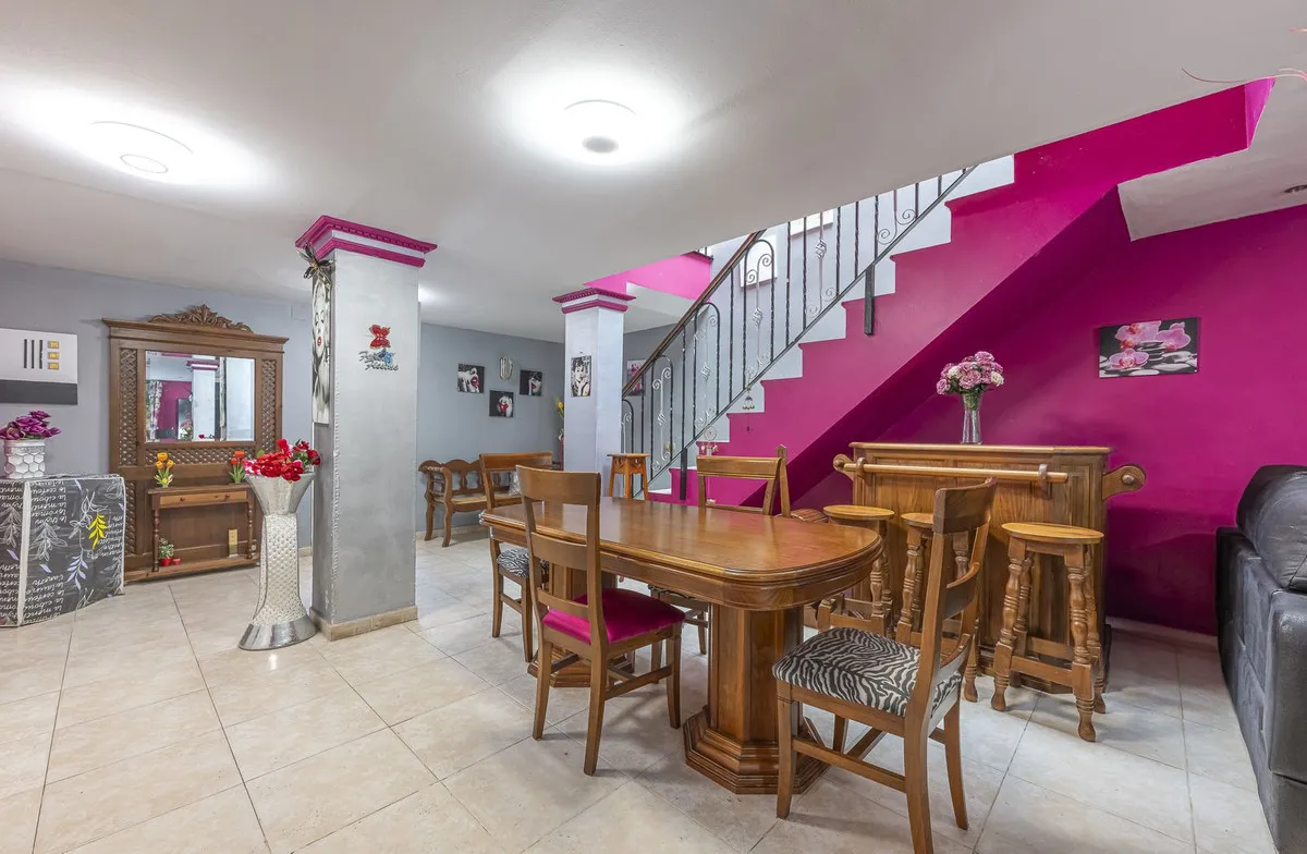 f7907533-d91e-45f7-a23a-273447f7d971