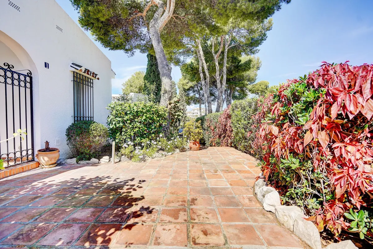 a1cbdb13-fcdc-47bd-8cc8-86859c5c9676