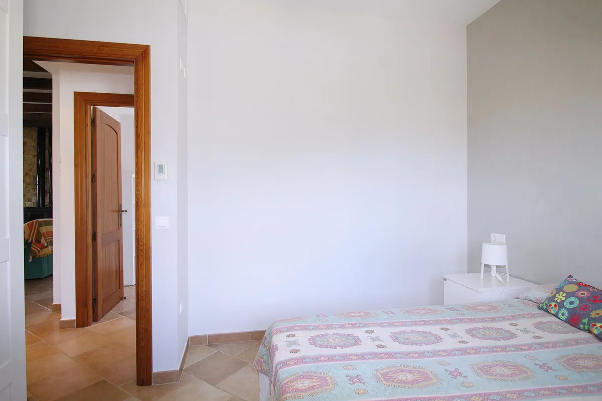 08b84ba7-ac65-460c-8b91-43538aec6584