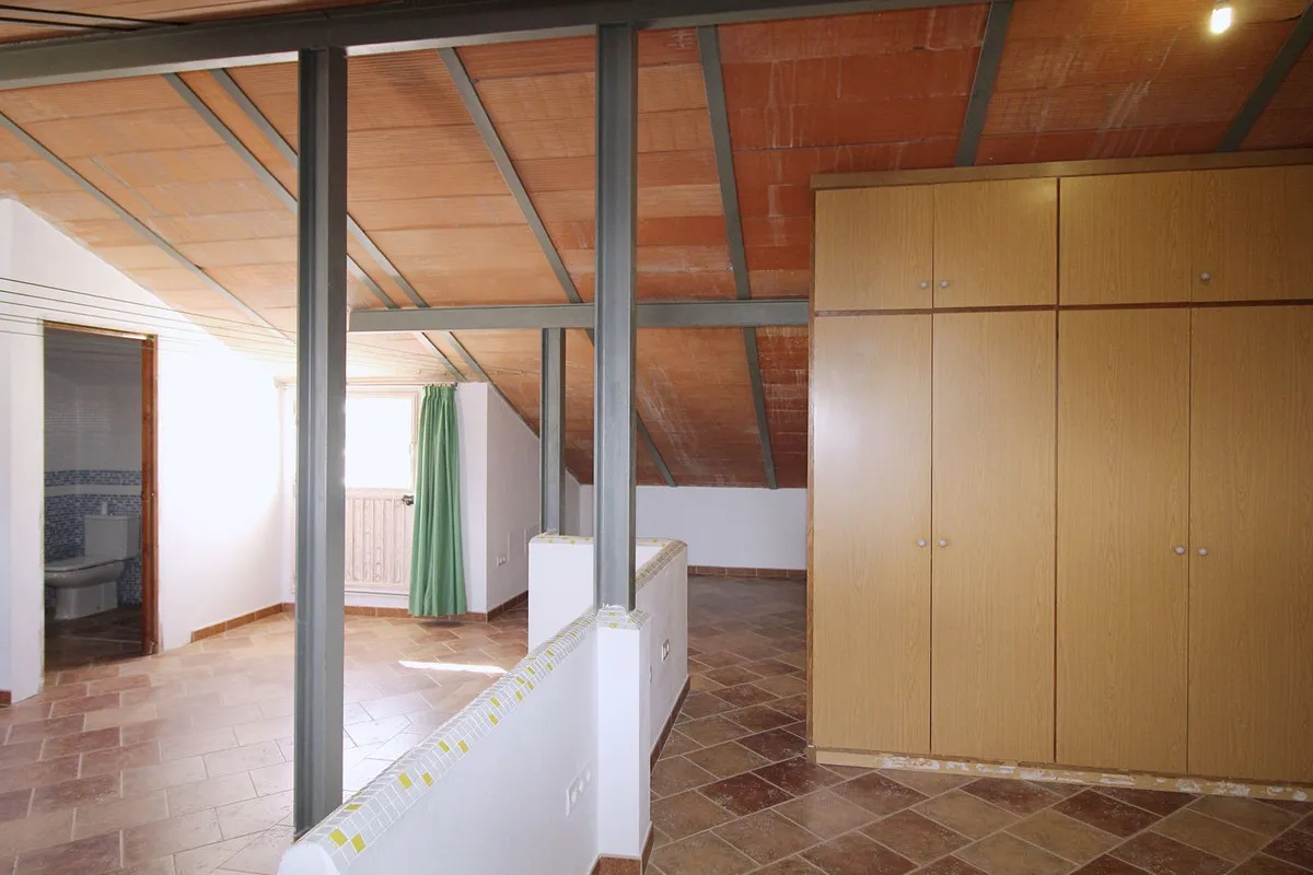 b3f9ff07-8484-4096-ae08-9a3dd3630573