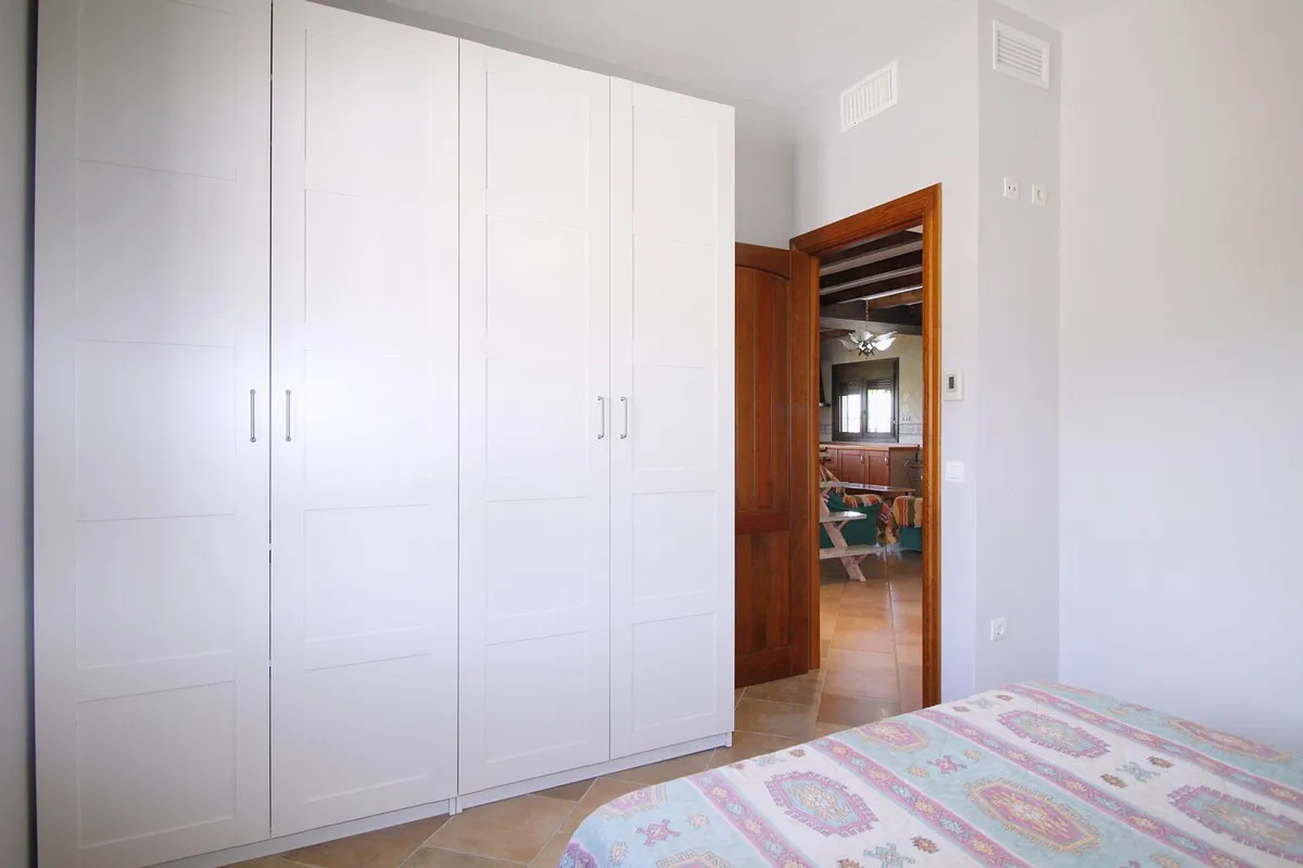 f9e228f8-1e42-4ad5-b0fa-90420080858c