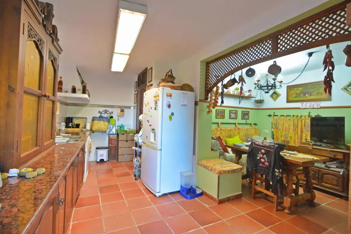 0ab99b44-9038-4afd-988a-296b9b277d9b