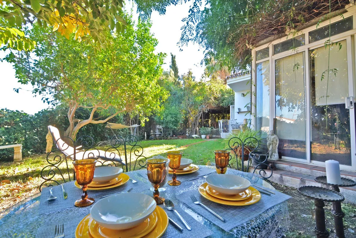 2afeab0c-c53b-4f9e-85f9-fab528a2316a