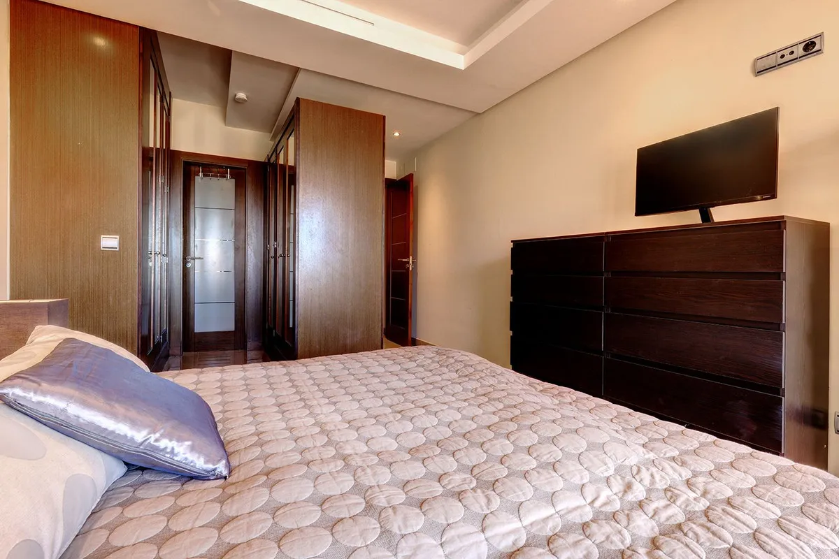 3fe2cb52-498e-4d55-8c3b-4c0d26a402c7