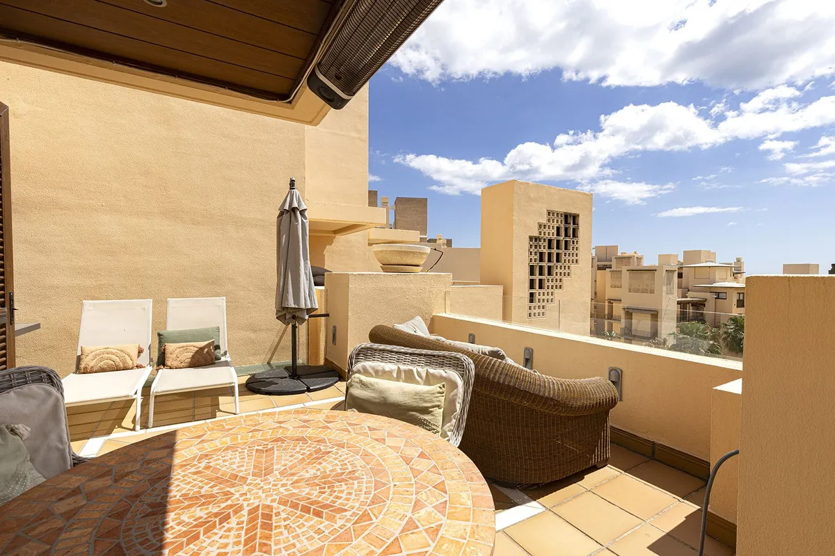 7170206f-d92f-4e05-971a-23afb360b1de