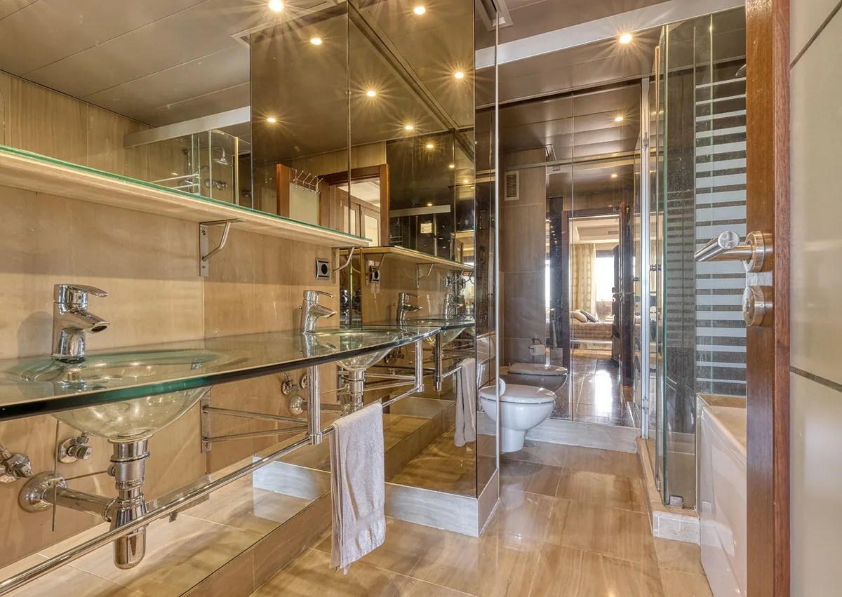 8f893be5-c131-40b7-a4b0-ead22936b65b