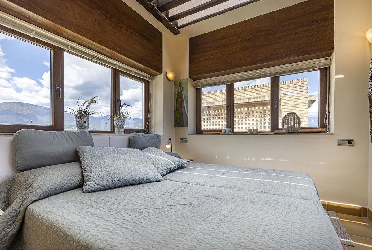 94915e5a-b966-4b82-9922-6c2fe038ee0e