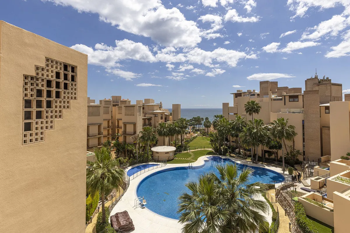 9a61f6d2-73ec-4895-88da-615db4381427