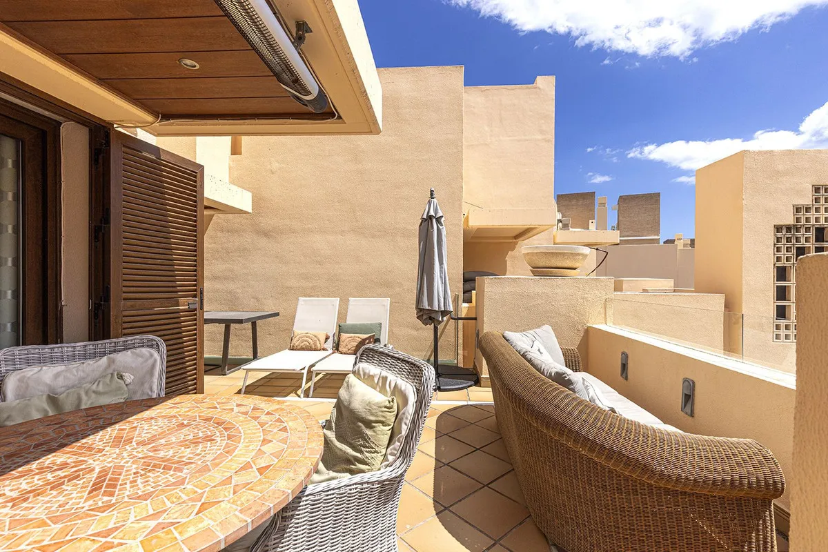 c3915bef-11a2-4225-a7d5-7b6926845426