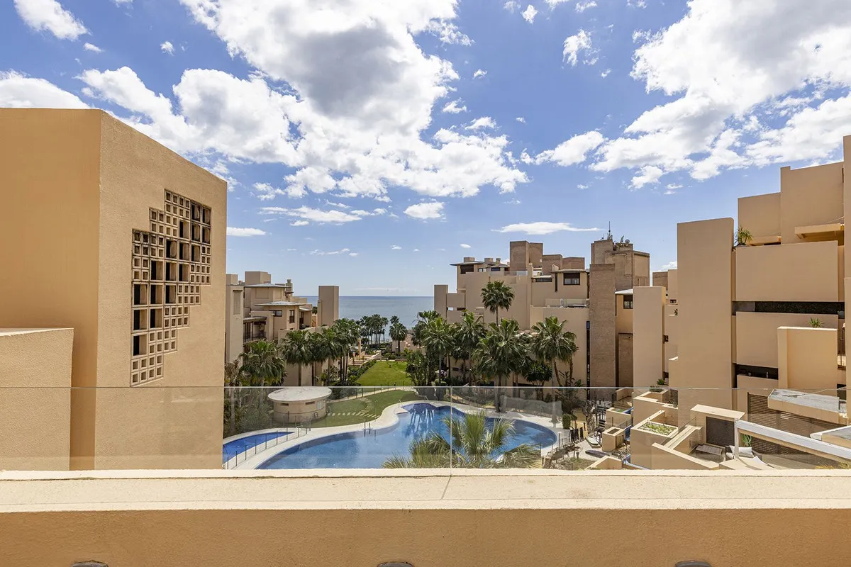 cf903115-e73d-449b-b604-24f48630ed27