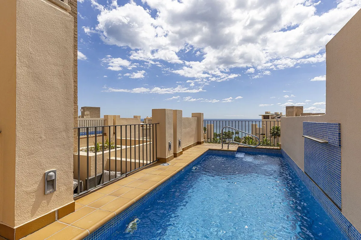 d5eb253a-f98c-4658-929a-eebc523cf468