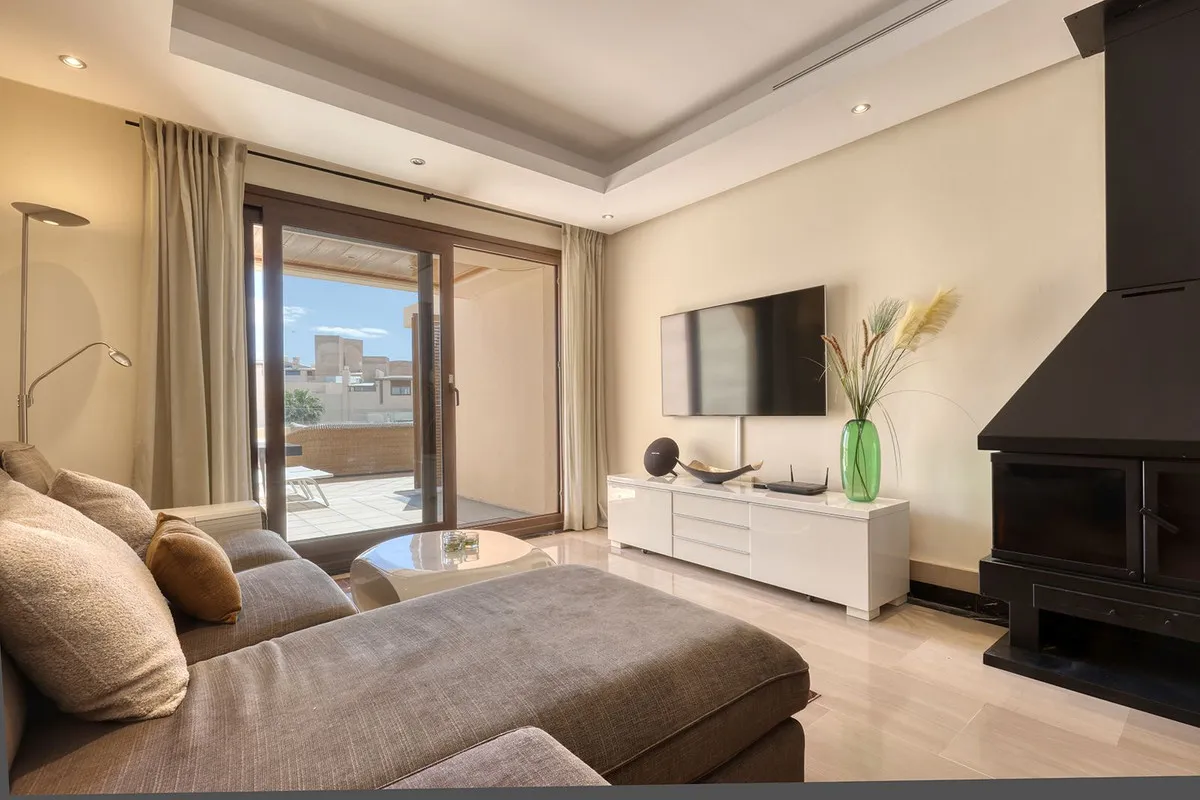 d8b5c7a7-e2d5-4f67-a66d-a3e72745fb53