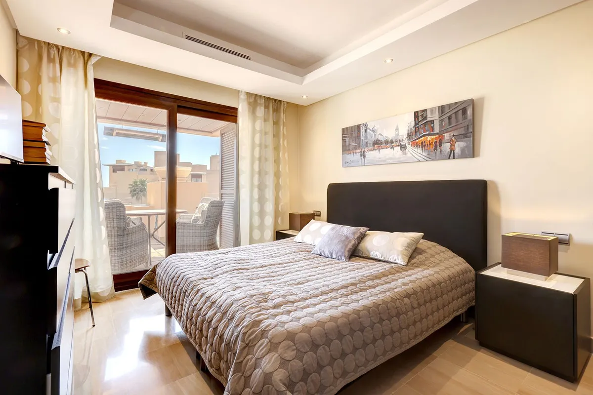 dced4ef9-eacc-4d66-82d4-70a79d2ce5ce