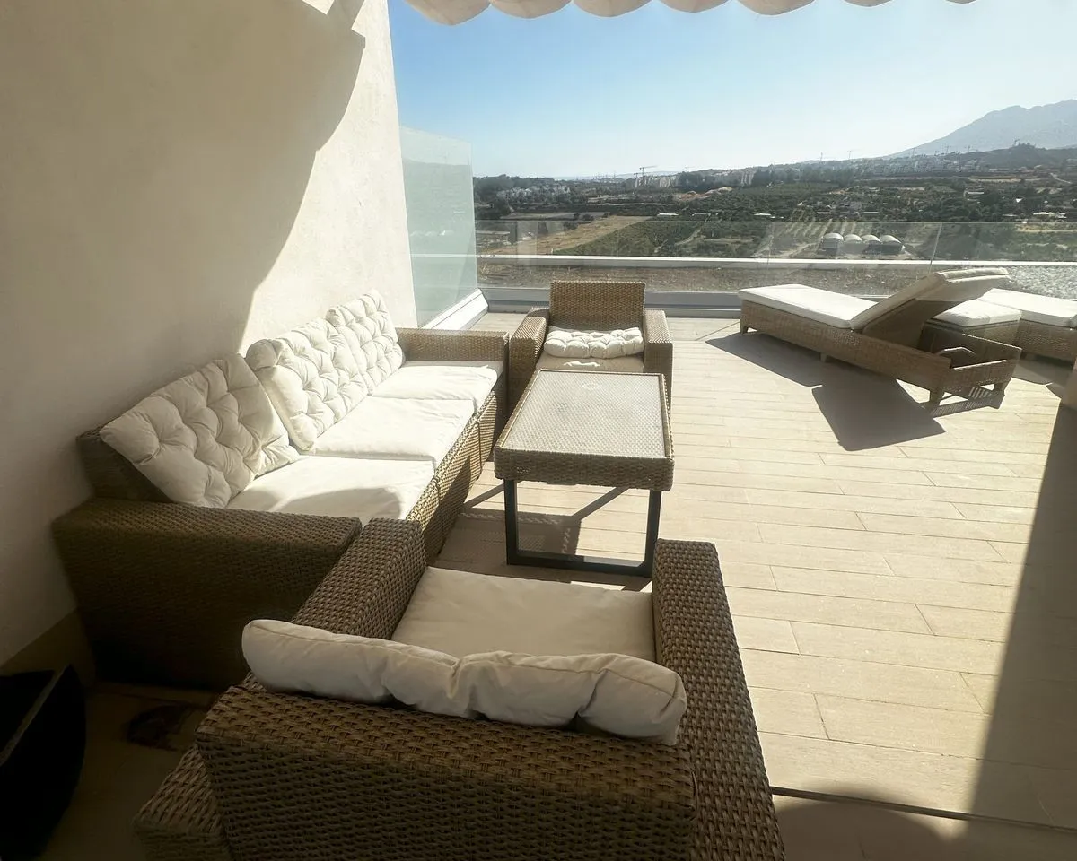 3decb8e1-e9a3-4e82-83fe-23f6f3ea1d75