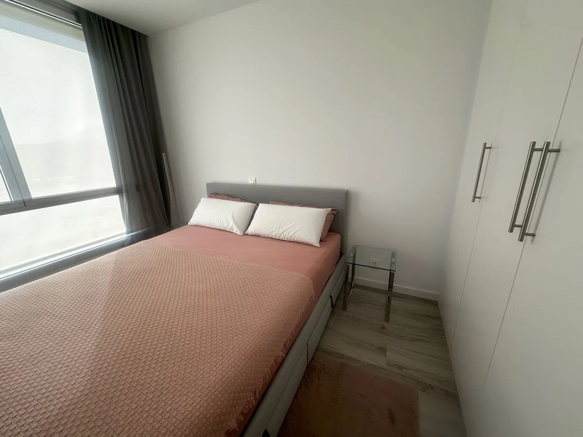 6b0552fe-f7f3-4dd7-9e2b-7203812ff52d