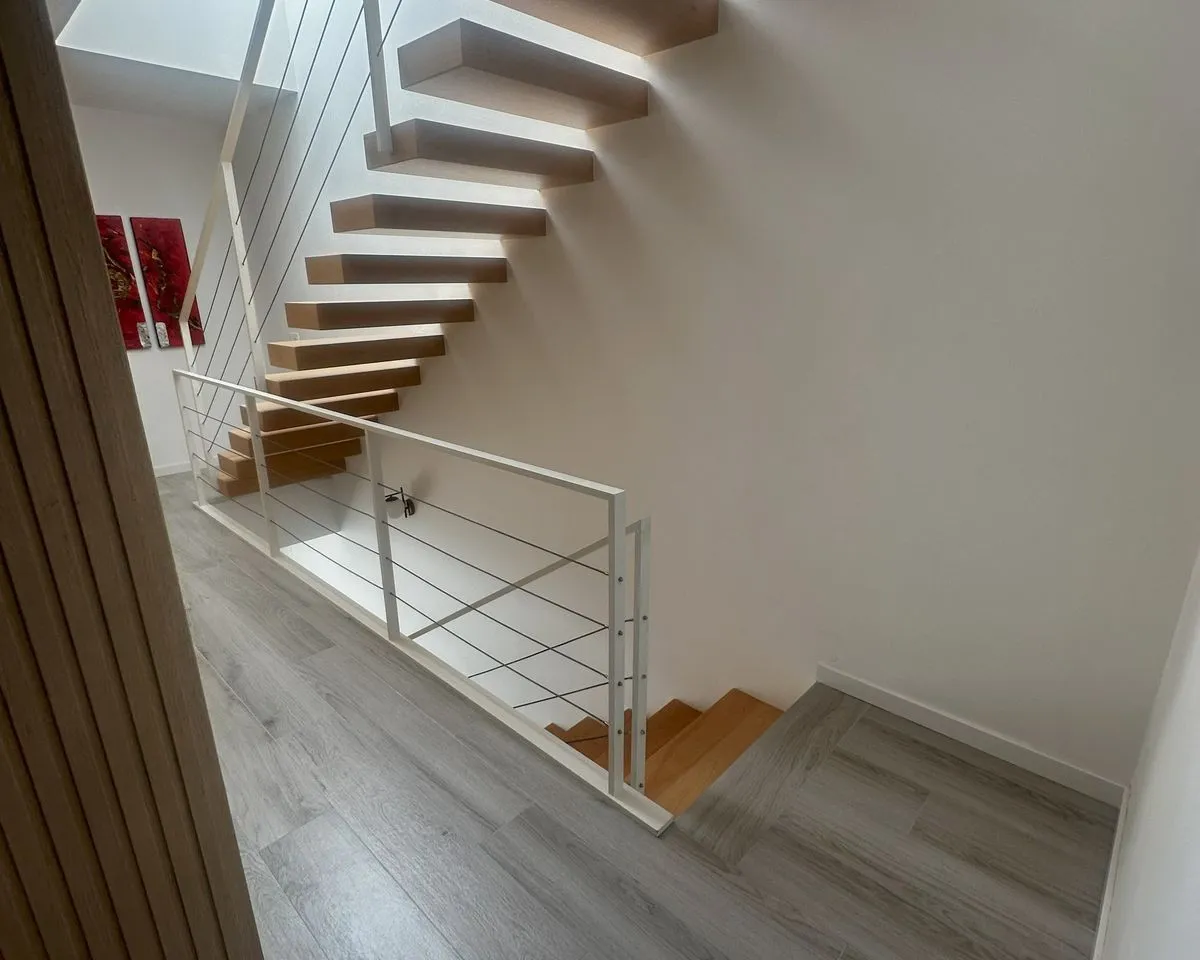 d86140fa-a25a-45f7-bd17-97502055bb47