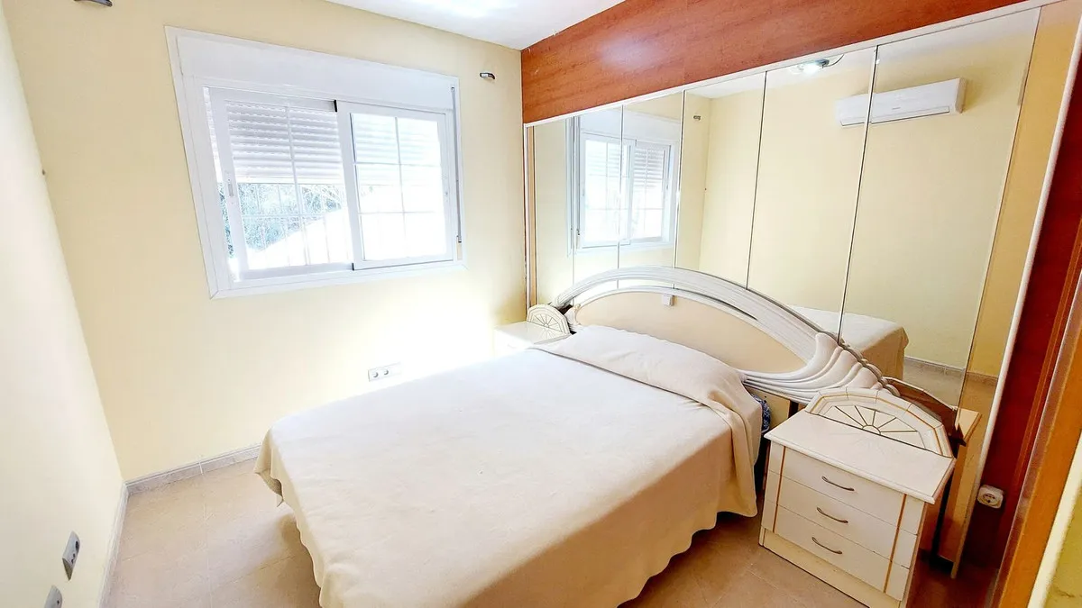 37f70315-3121-4d1d-b56b-7515008e2592