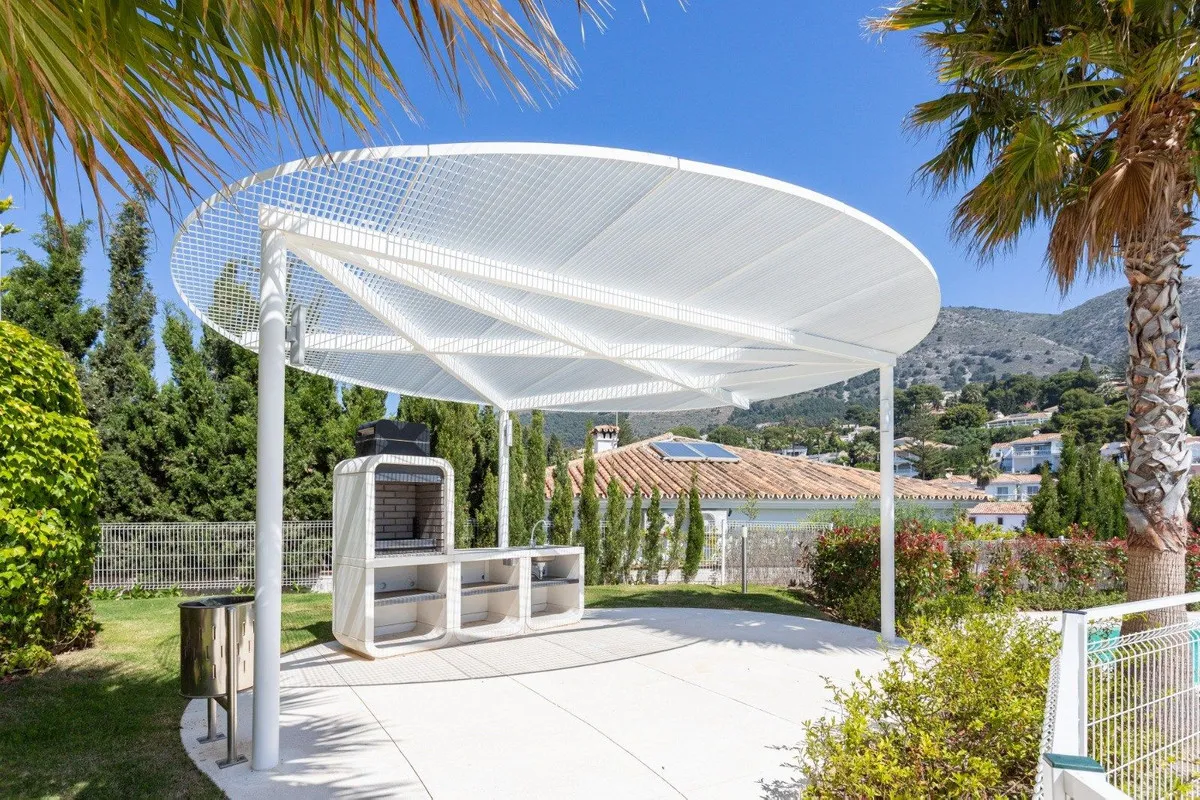 00f33fa0-c732-47a8-a7f3-d82de60d5575