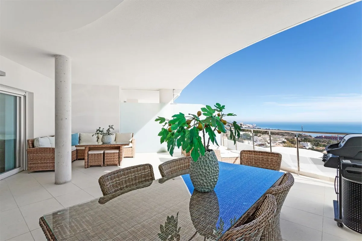 dcd9a83b-18fe-4970-8081-600b95d19f2b