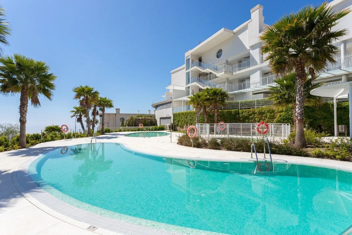 e5825584-1c67-4cc5-b8be-ed97b04404b5