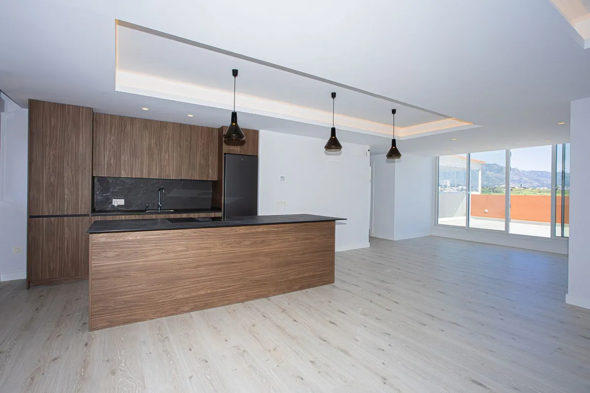 b02c05ff-2495-43b0-ba29-d5780093d46e