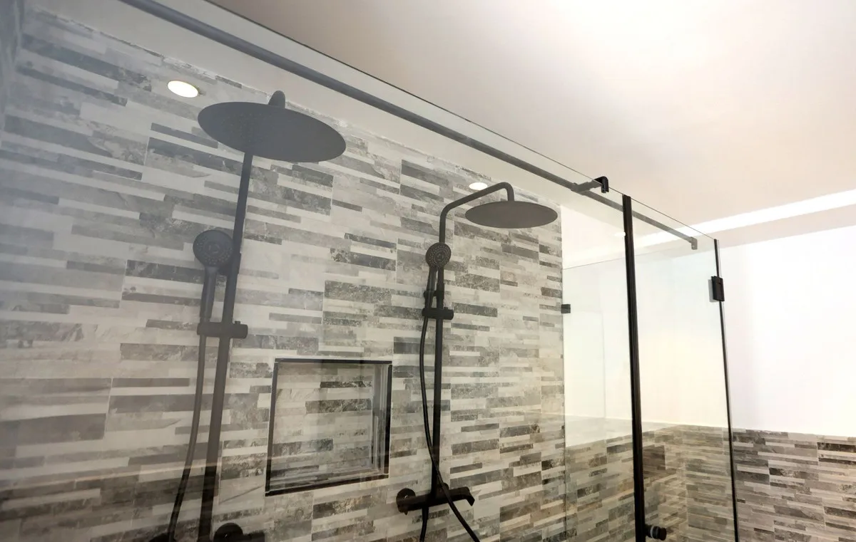 f215c9c2-d24e-4fb3-afc6-635e33848a56