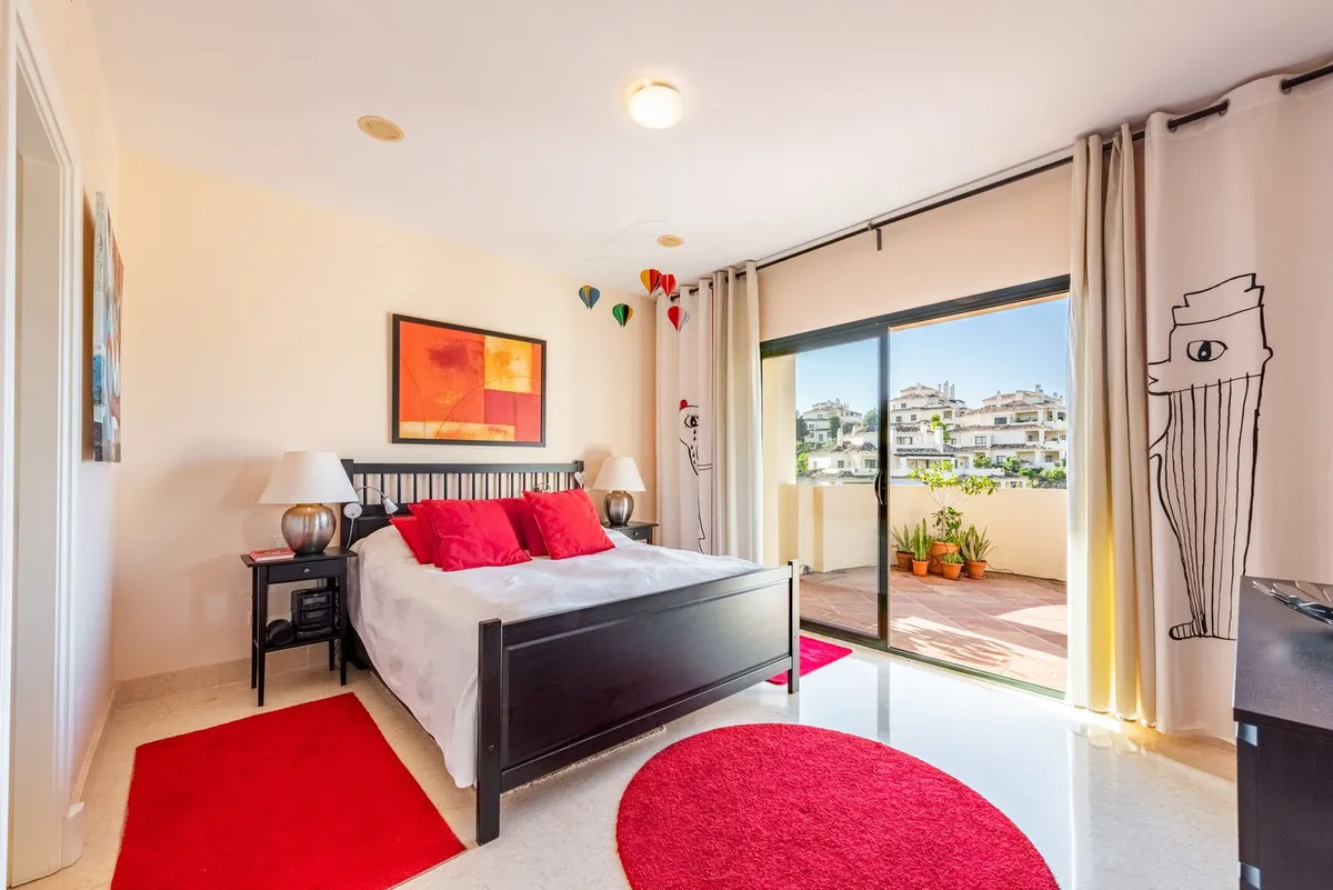 789f1f63-71d2-463f-a7a8-5c858c529d68