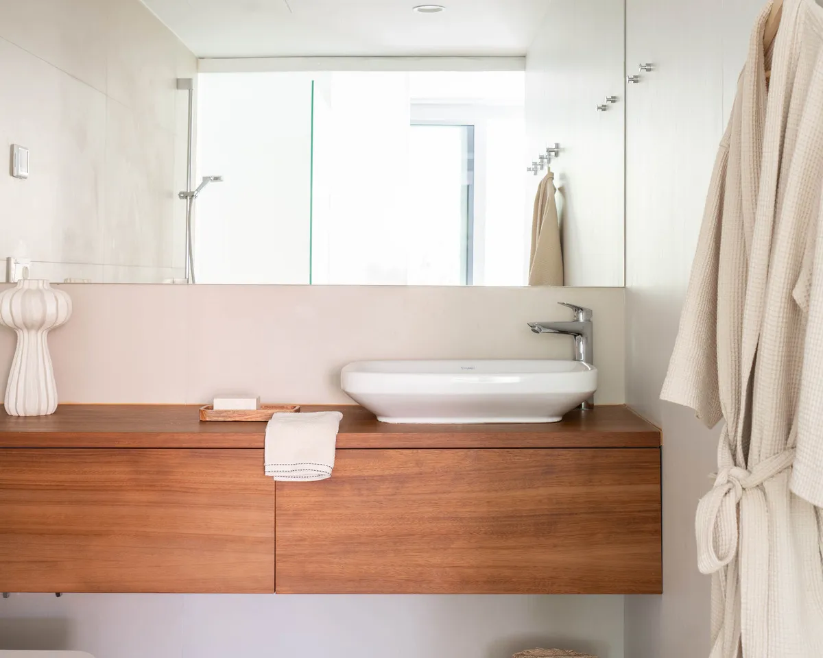 106df55f-28e7-4438-b2a9-3f0c6b1ec270