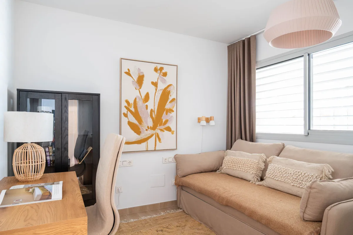 8e75a989-d0ce-4f89-8ae5-76b467aff2fb