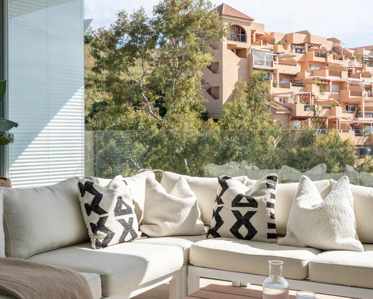 a871cbf6-1f63-4e9e-ad6d-23c870994b30