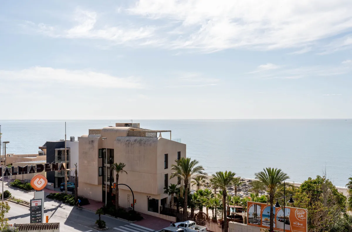 e7476c87-632c-426b-95e9-0182c913b8a3