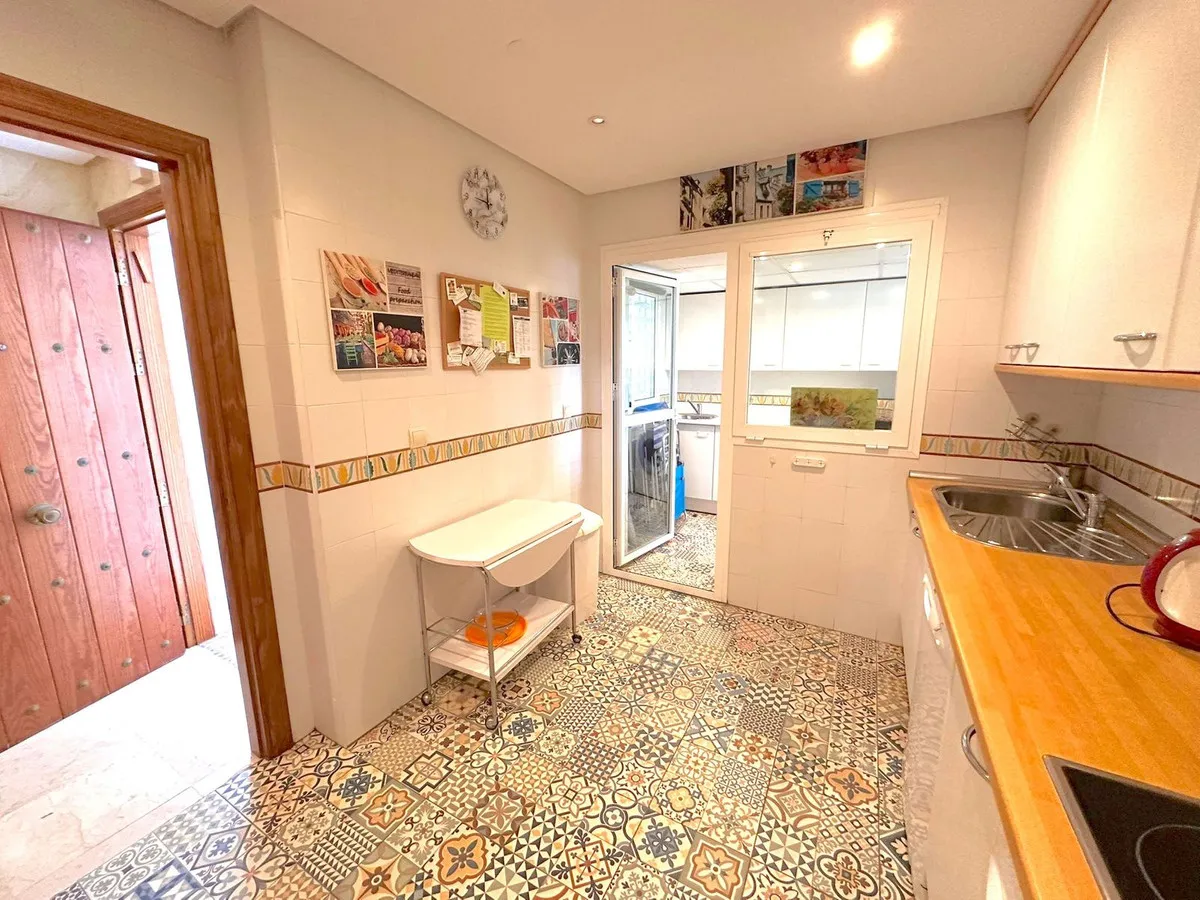 04a21473-d0b1-466b-bb70-9640956578d9