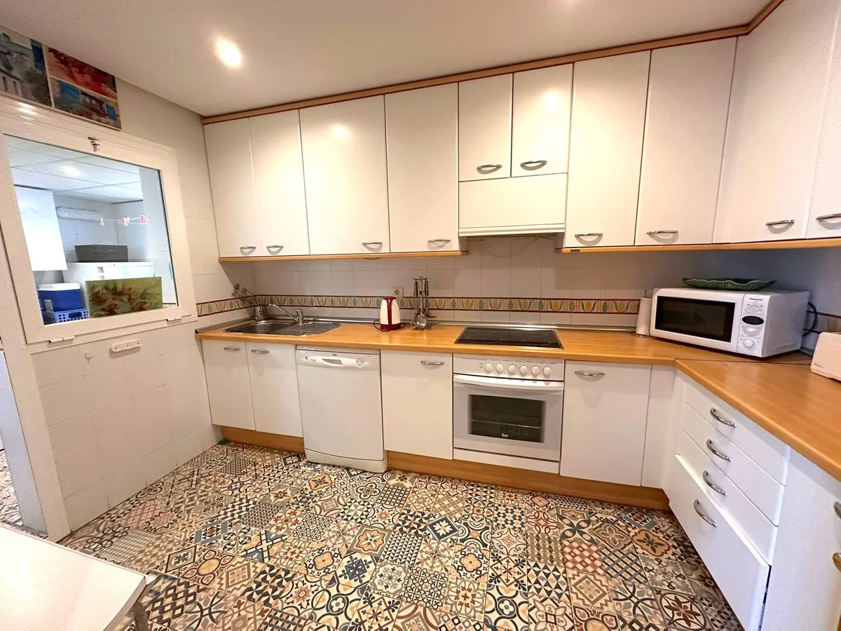 6bbf3516-c103-4021-a1bb-6aeb89dd20e3