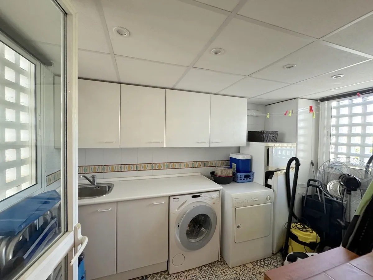 ad5af493-8266-4b29-b341-ddf83db280ff