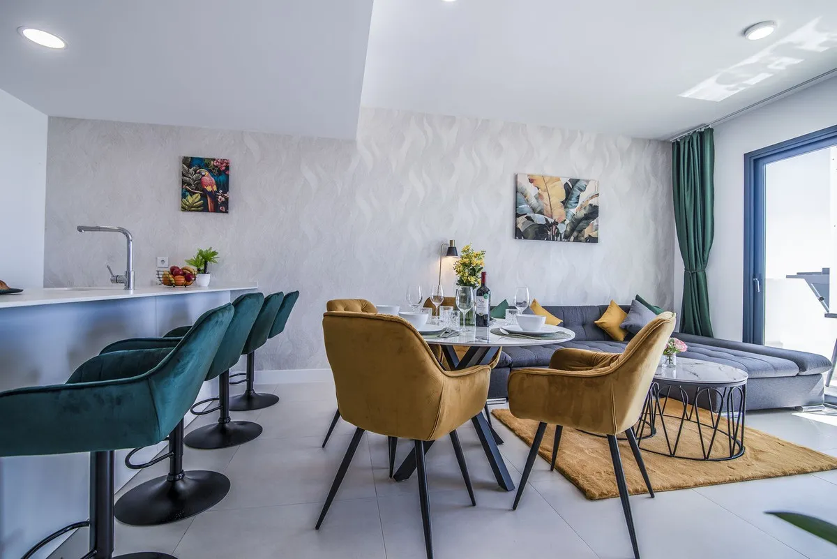 0af4fc4d-3fb4-471a-b13d-2ebc33873121