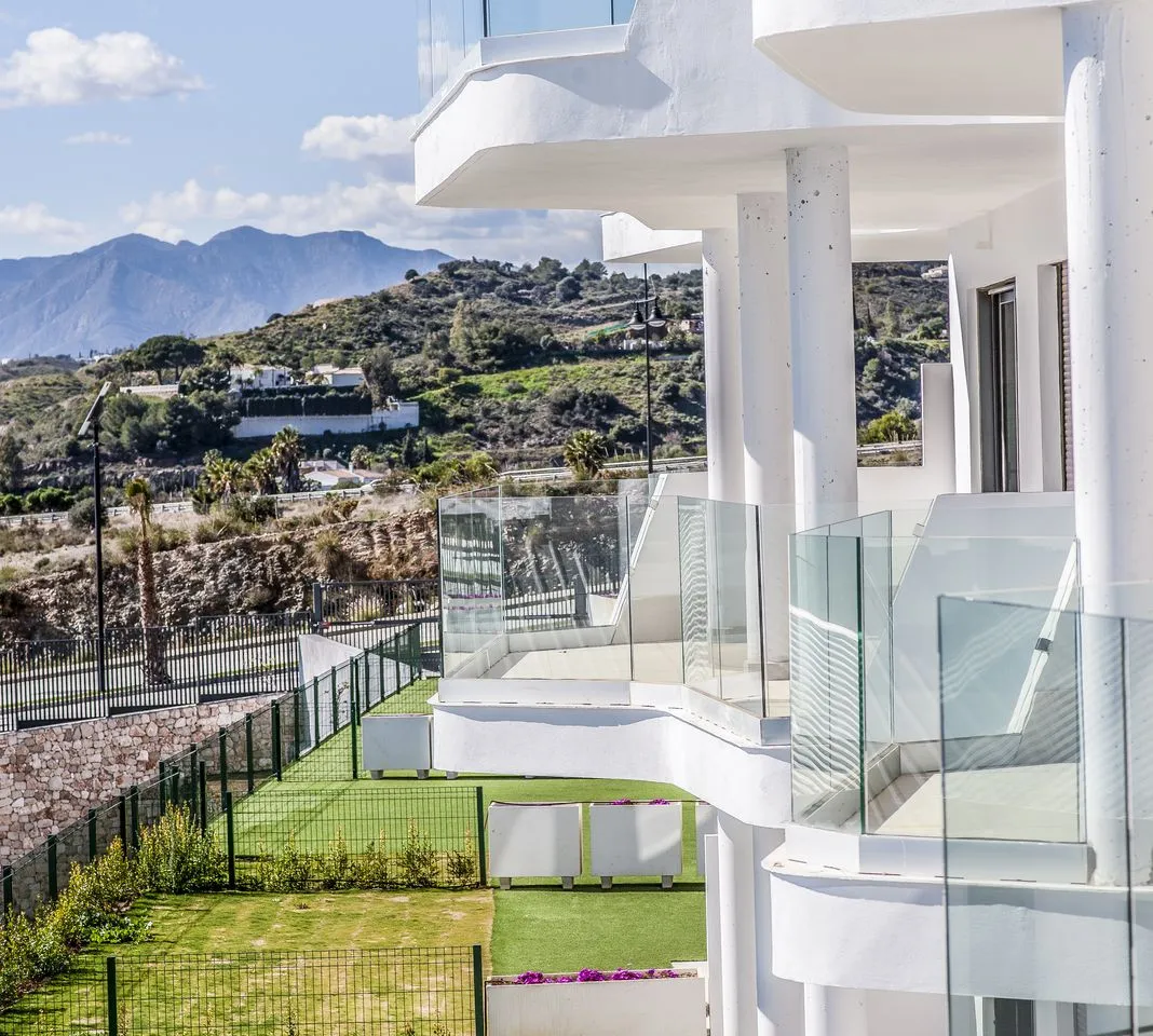 5a163858-e9b2-4feb-b09a-858b9e26820d