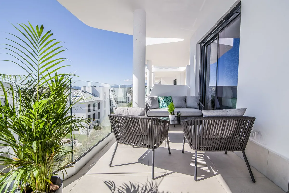 5e1a2970-4a5f-422c-911d-b5b333b93331