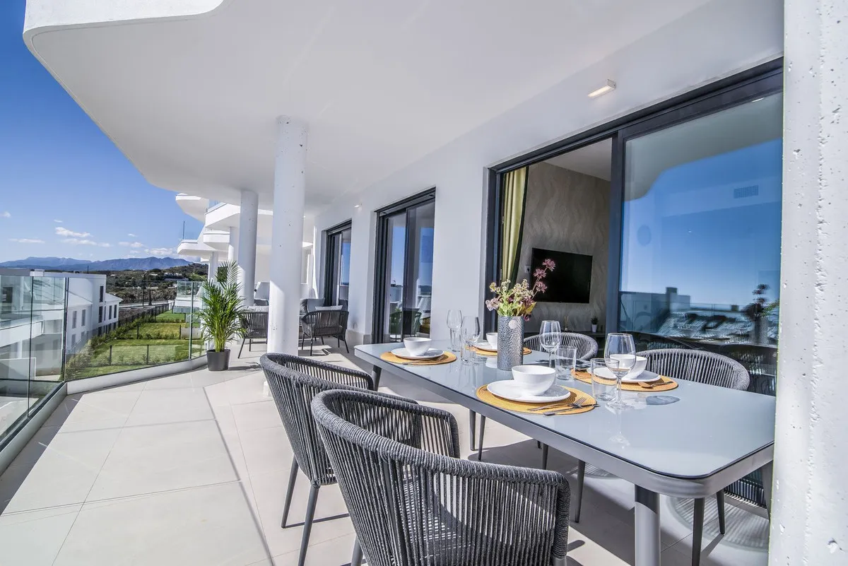 e409b0d1-fabe-4bca-8b9f-aa522ac7a9e3