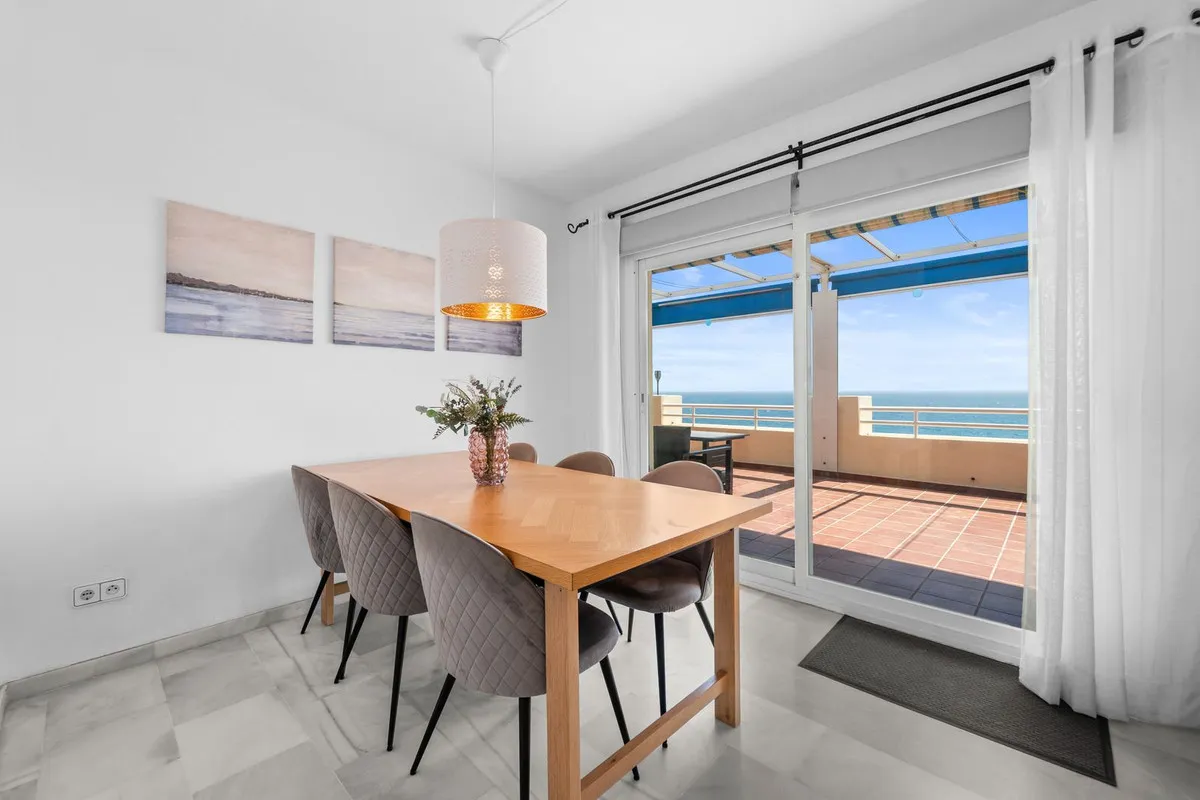 24402941-6b65-4f7f-9b3f-764d4d3b3435