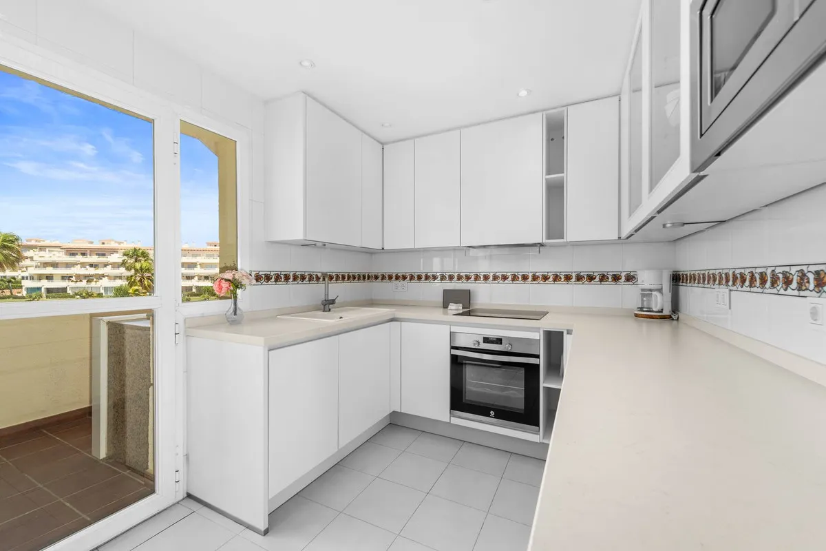 26efc040-0284-4661-bccb-c28b661d6cd0