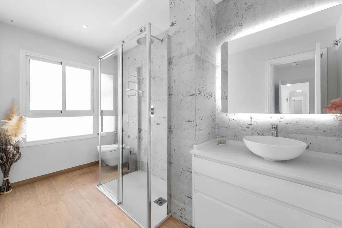 2ea005a1-d8c0-4523-9c7b-57ff441c0ea1