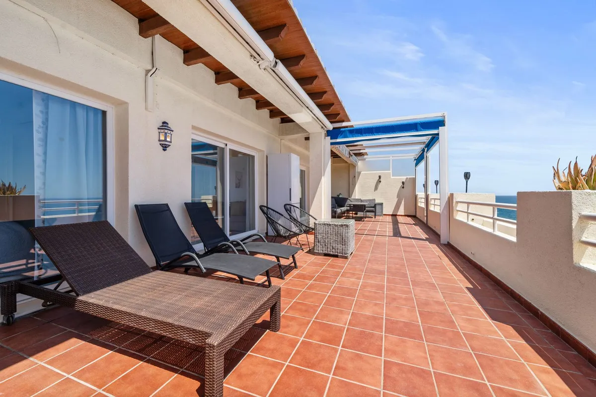 96373069-c938-42fb-b1d3-ee49c0e86567