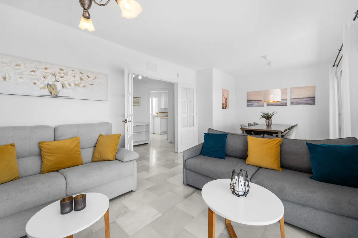 a6435fd9-f060-4359-bd5e-e2f754377247