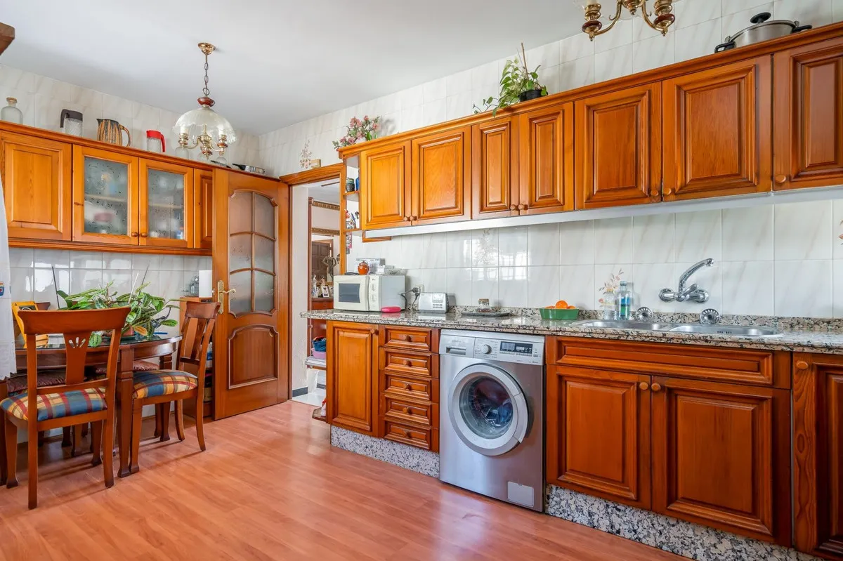 4cadf585-bcaa-4246-a3a1-d365808470f6